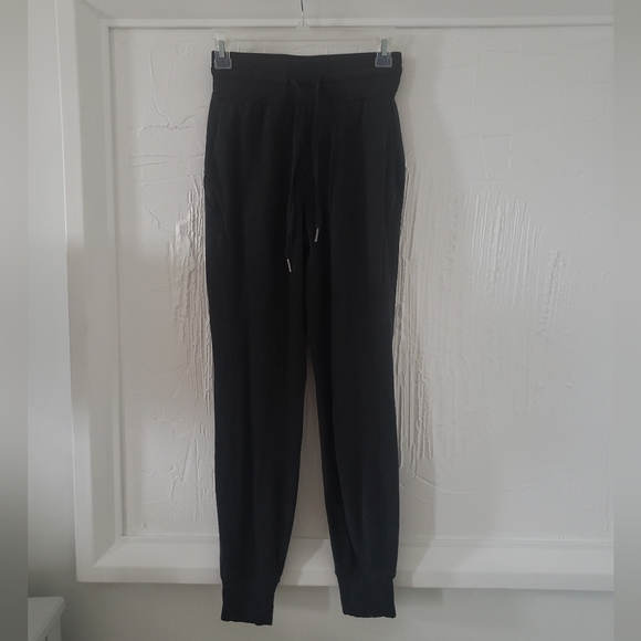 Lululemon Ready to Fleece High-Rise JoggerHeathered Black sz 2 - Picture 3 of 9